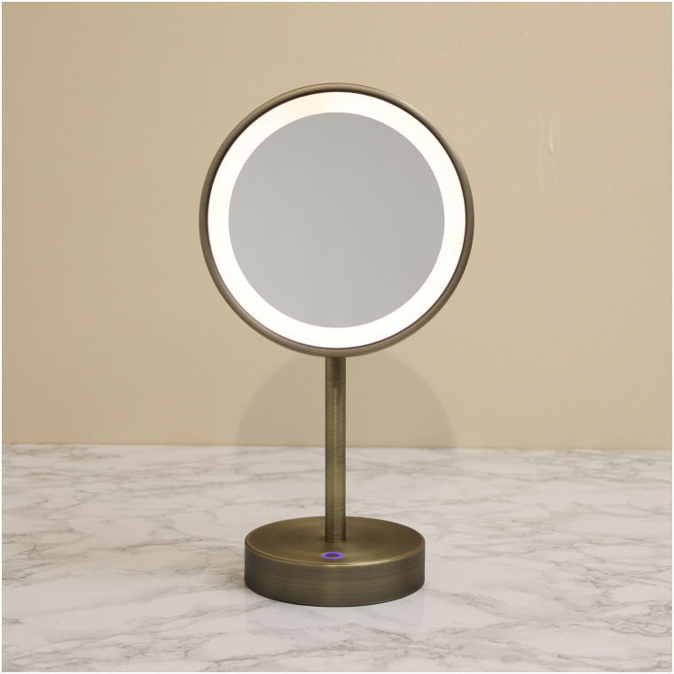 LED付き3倍拡大スタンドミラー アンティークブラス色 正面点灯イメージ